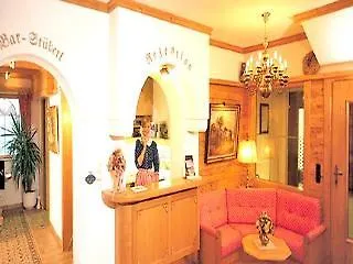 Hotel Gartenhotel Toni 3*